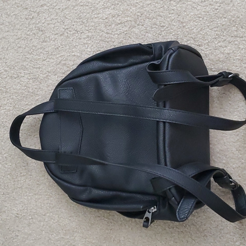 Like New Target Universal Thread Small Backpack - image 4